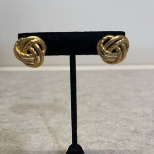 Gold Knot Earrings 💕